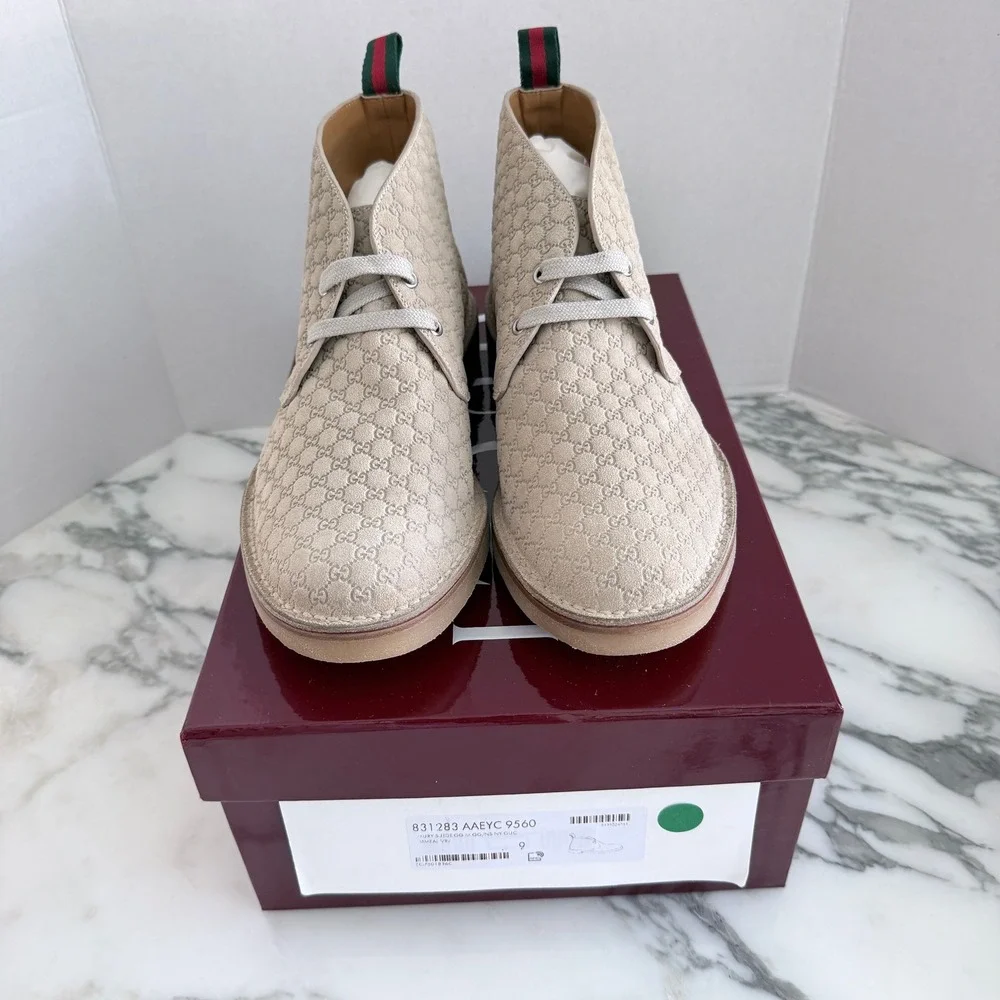 GUCCI GG Suede Desert Boots Embossed Oatmeal Tan Shoe, G 9